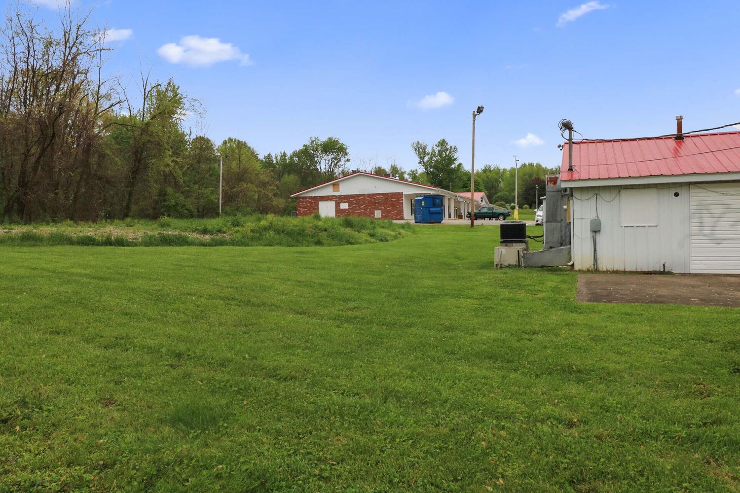 2910 S Leonard Springs Rd, Bloomington, IN 47403